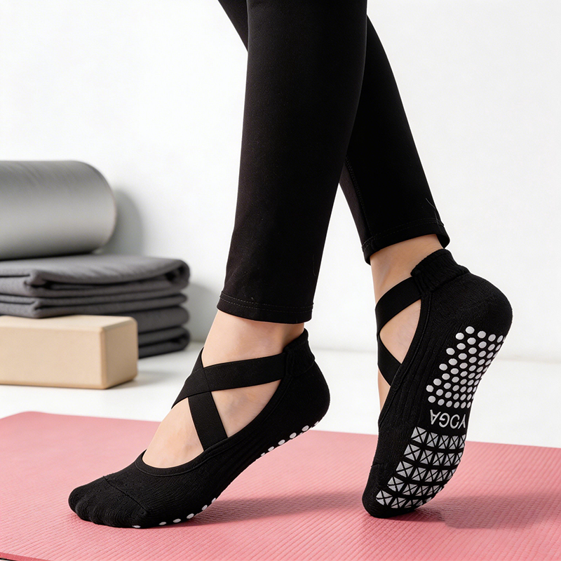 Women Non-Slip Yoga Socks Sili - Yoga Mat review and price